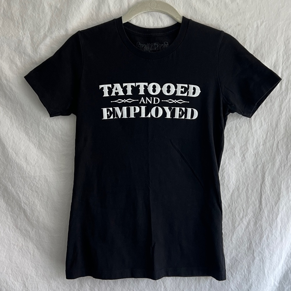 Steadfast Ink brand ladies shirt EUC size small